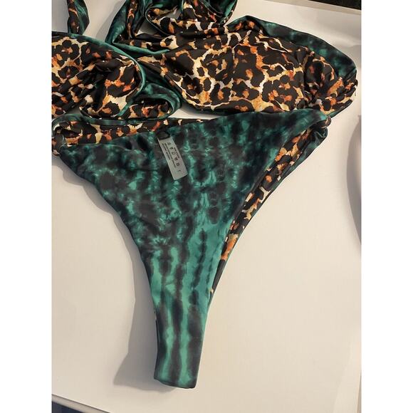 AMI CLUBWEAR Womens Size Large Leopard Print Reversible Green 2 Piece Bikini - Picture 7 of 7